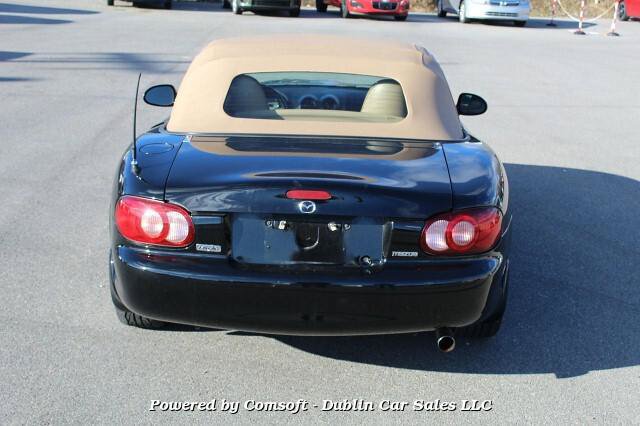 Used 2001 MAZDA MX-5 Miata RWD image 6