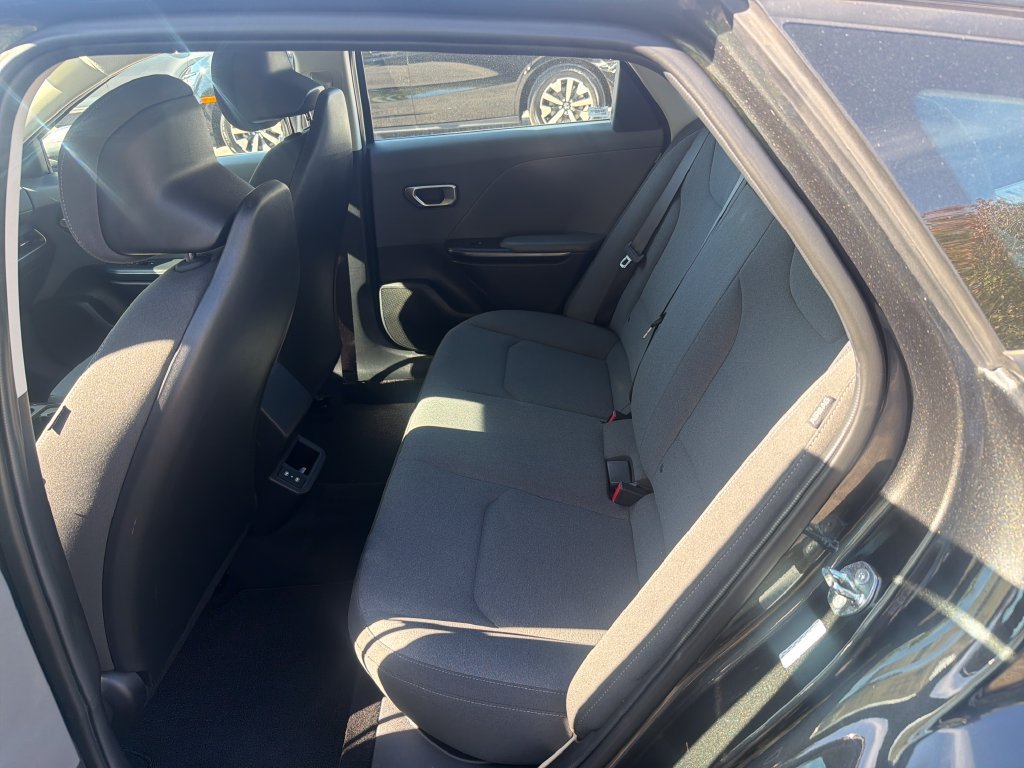 Used 2025 Kia K4 FWD image 15