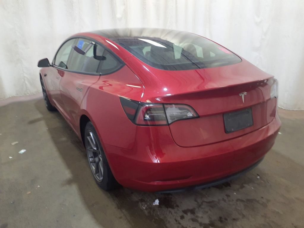 Used 2023 Tesla Model 3 Standard Range RWD image 4