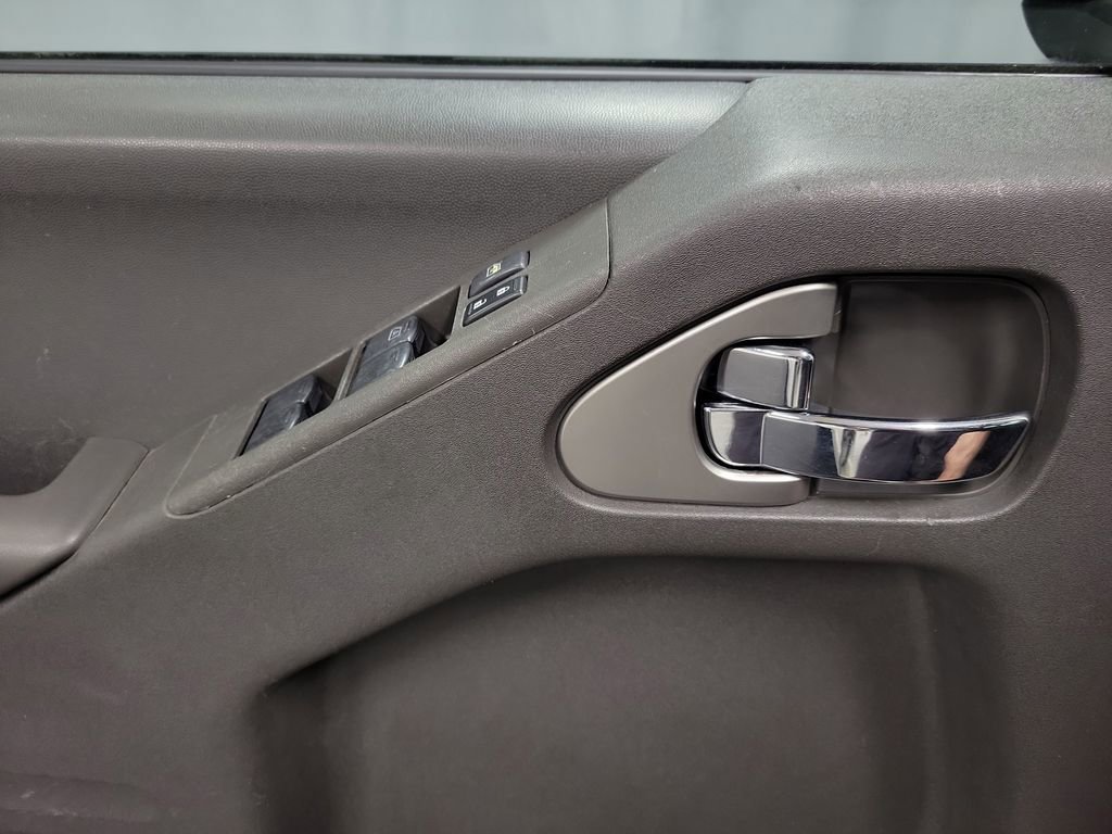 Used 2018 Nissan Frontier PRO-4X image 20
