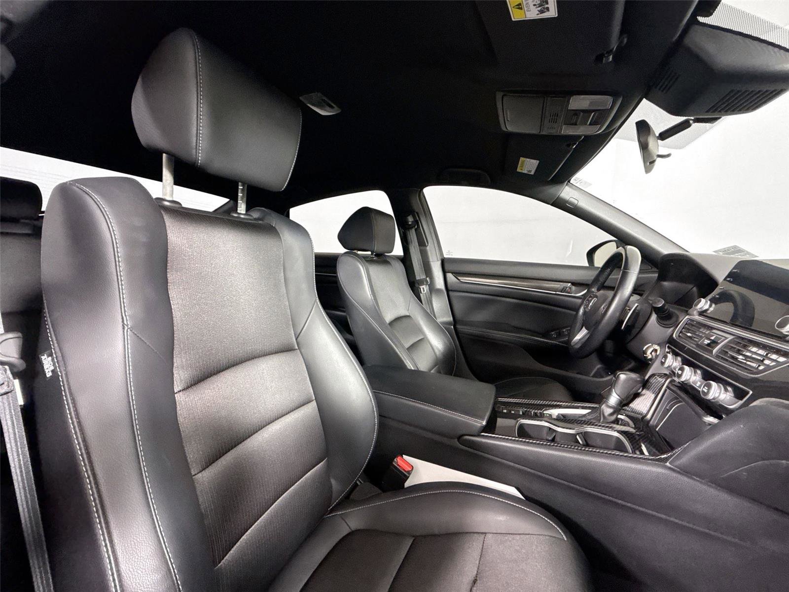 Used 2018 Honda Accord Sport image 37