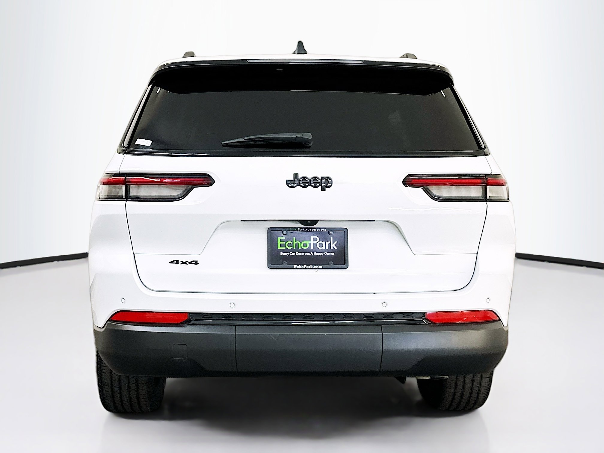 Used 2023 Jeep Grand Cherokee L Laredo image 7