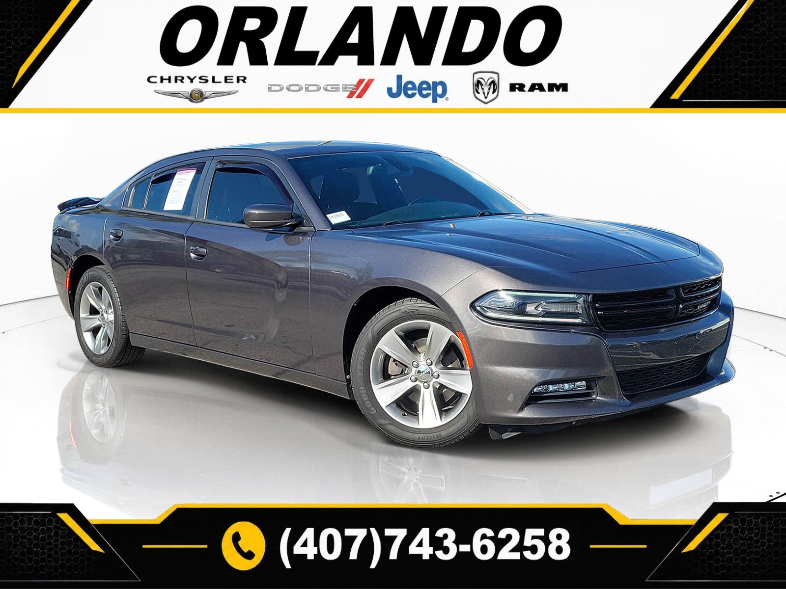 Used 2016 Dodge Charger SXT RWD image 1