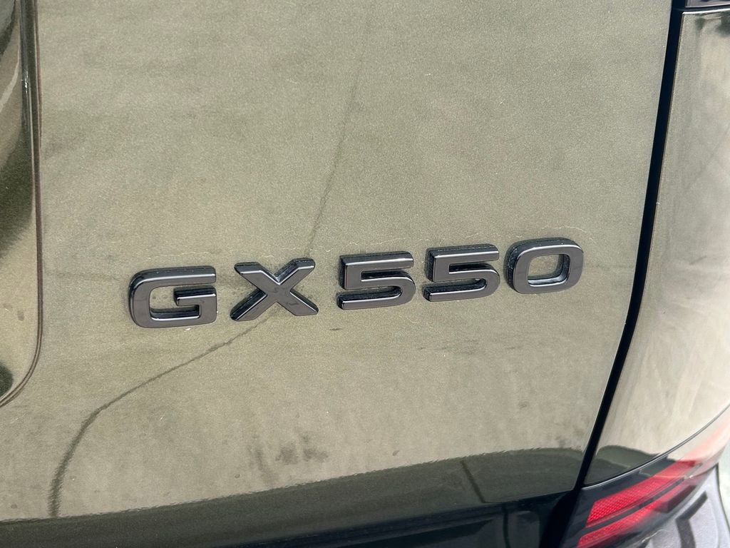 Used 2025 Lexus GX 550 AWD/4WD image 13