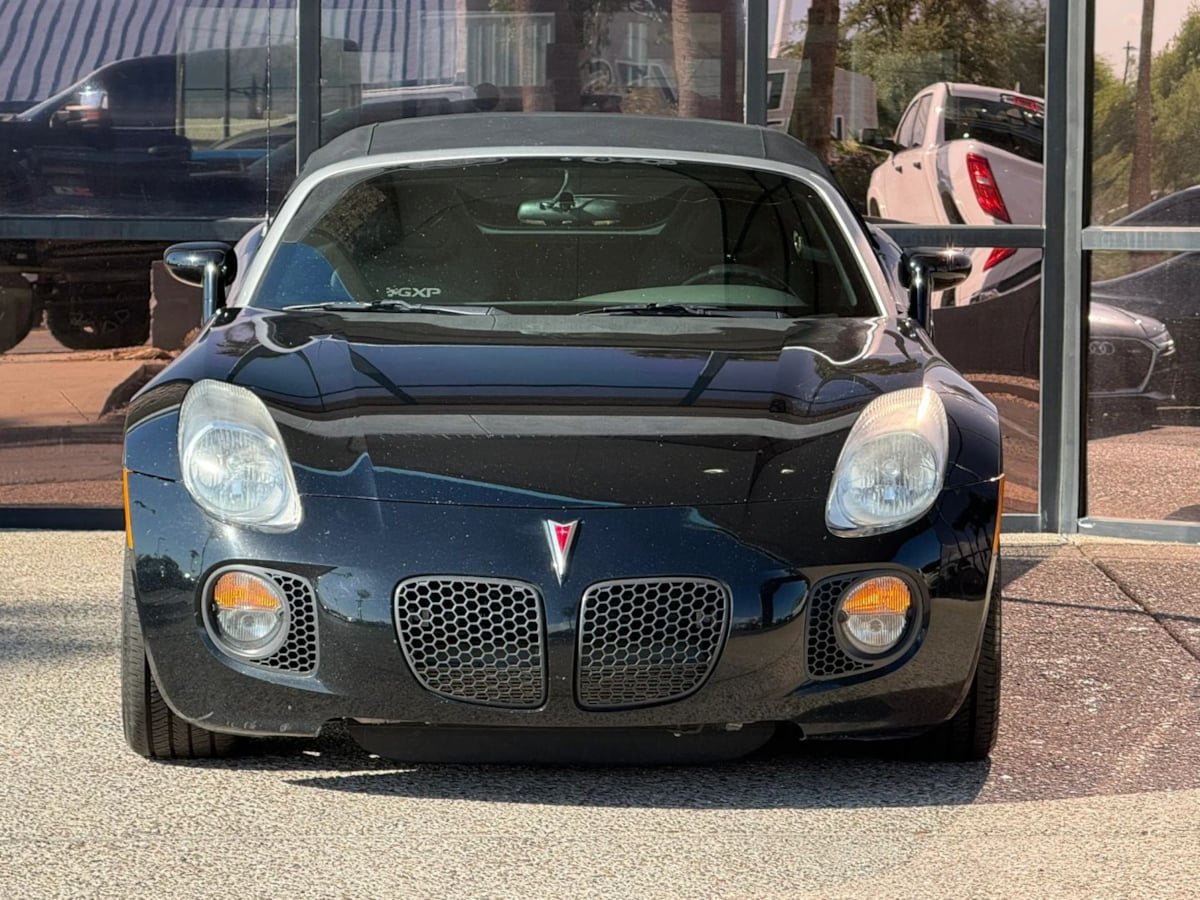Used 2007 Pontiac Solstice GXP w/ Premium Package RWD image 24