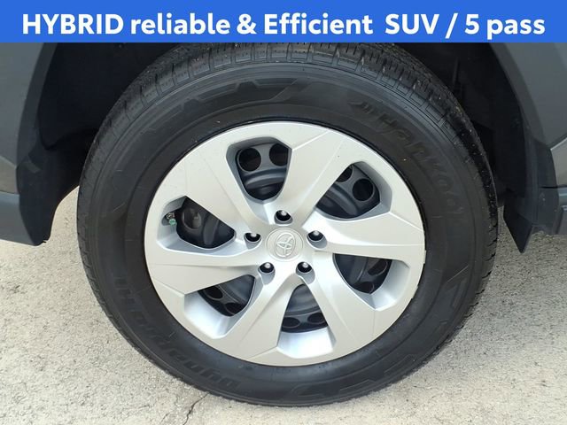 Used 2023 Toyota RAV4 LE FWD image 23