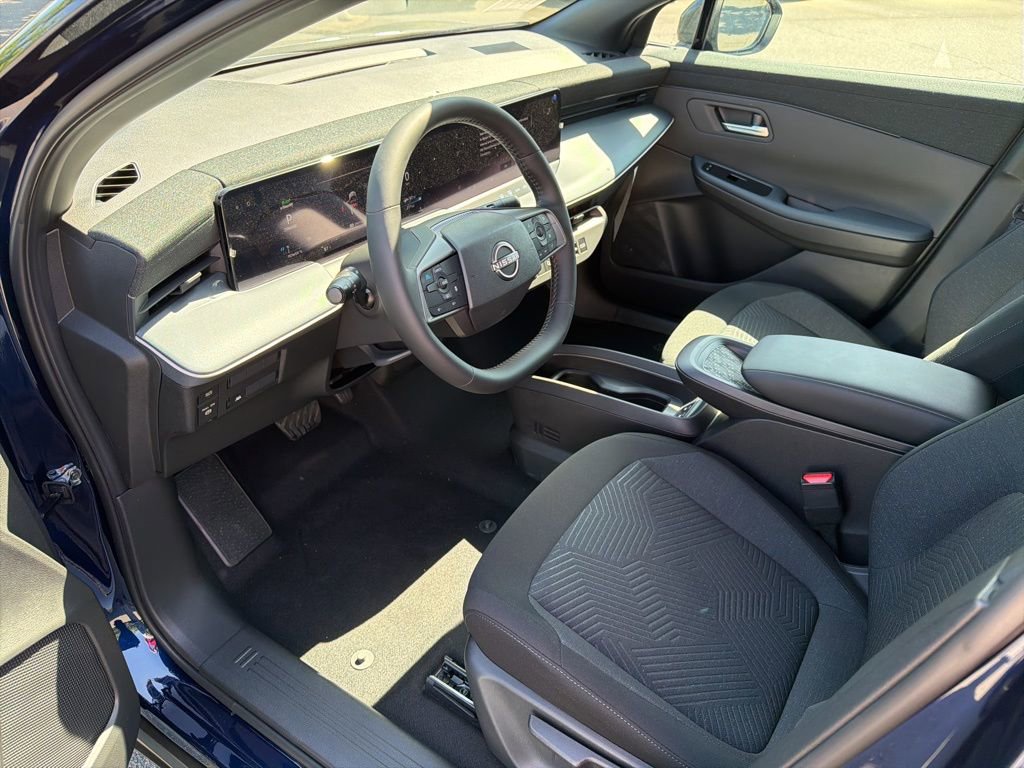 New 2026 Nissan Leaf FWD image 20