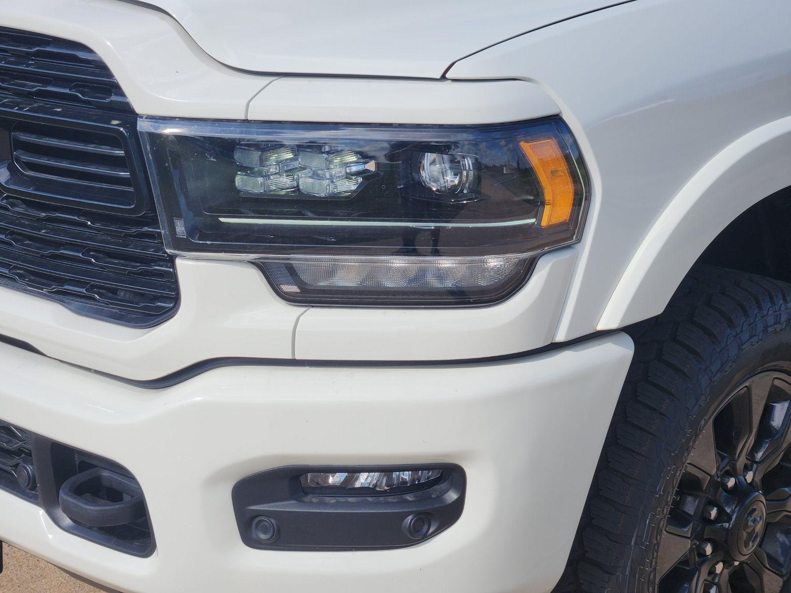Used 2024 RAM 2500 Limited AWD/4WD image 9