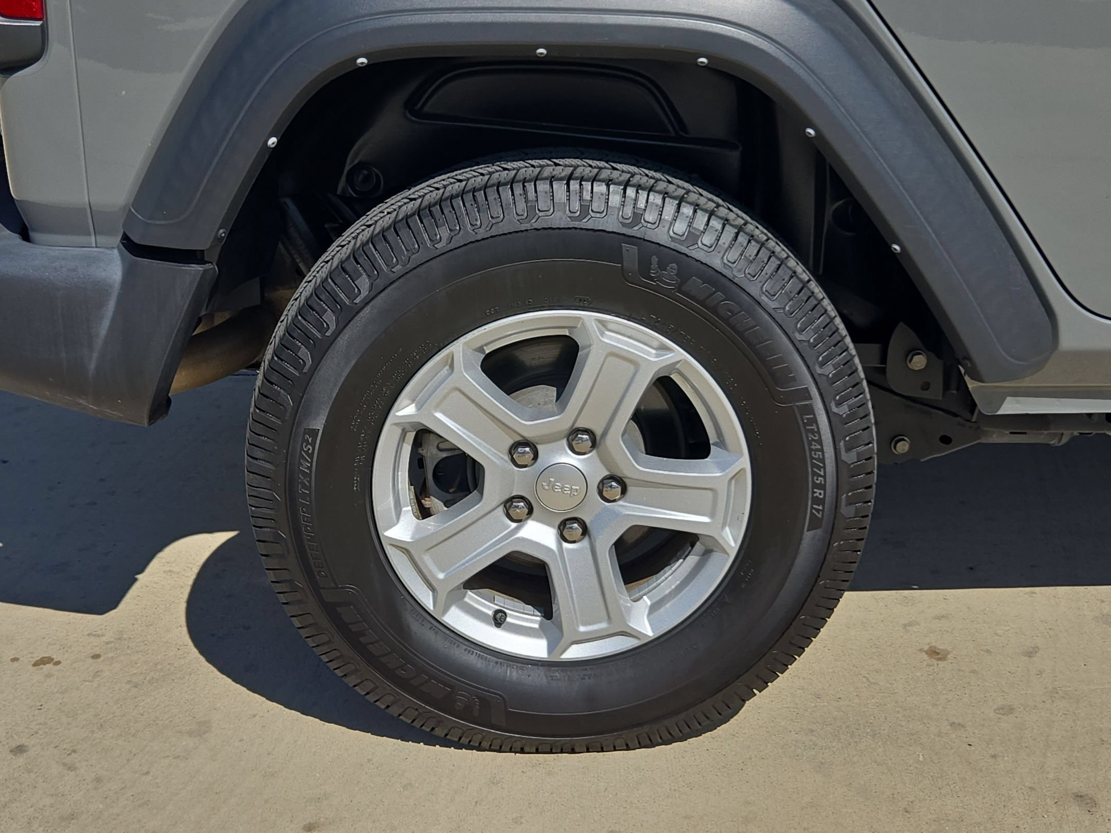 Used 2021 Jeep Wrangler Unlimited Sport AWD/4WD image 27