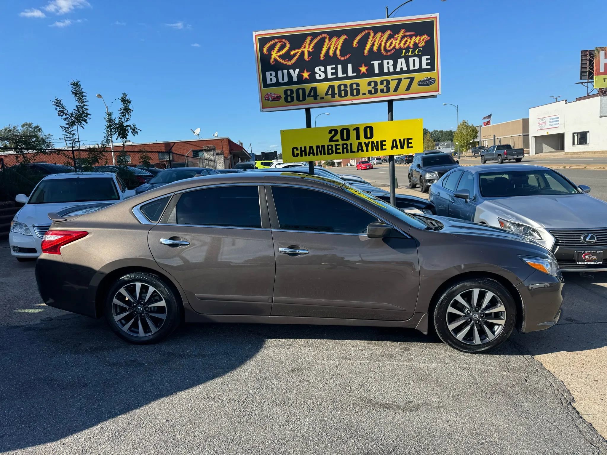 Used 2017 Nissan Altima 2.5 SV image 3