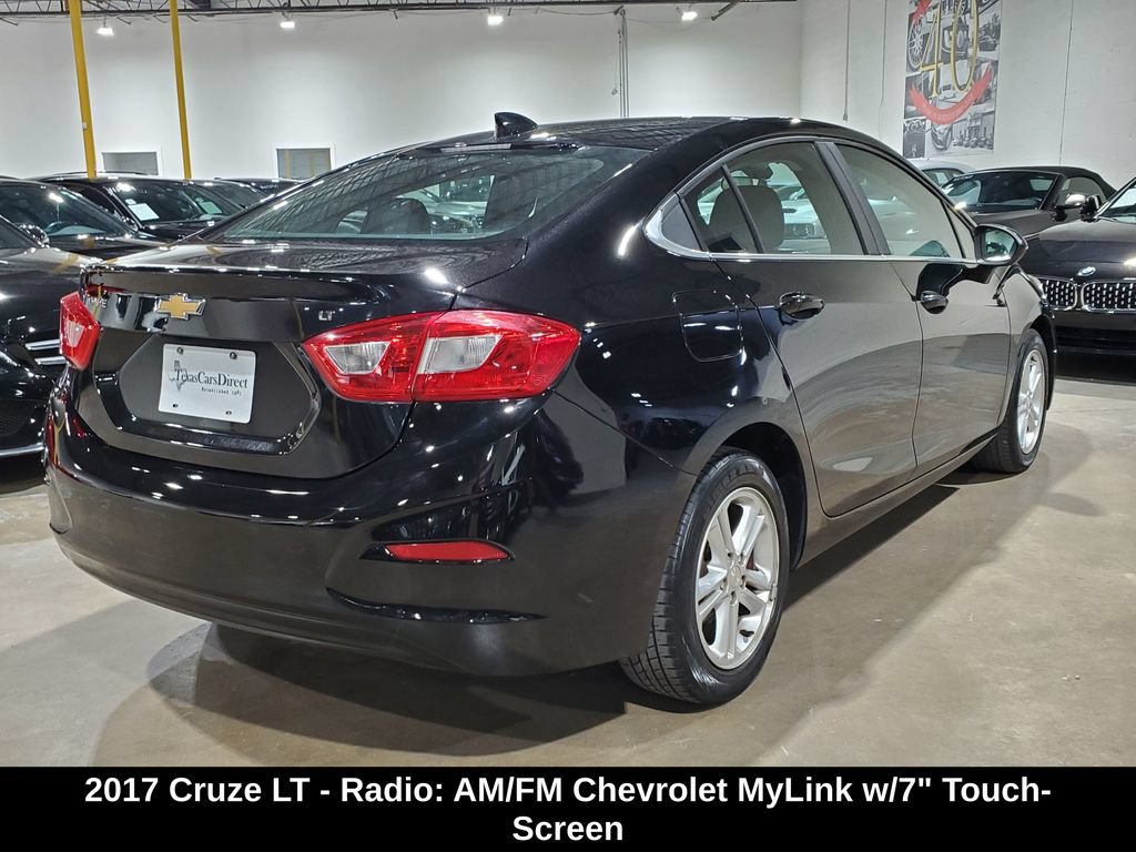Used 2017 Chevrolet Cruze LT FWD image 9