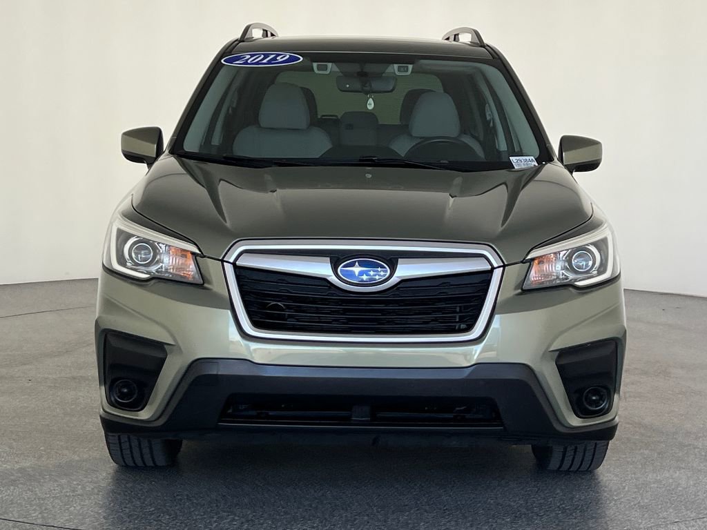 Used 2019 Subaru Forester Premium AWD/4WD image 10
