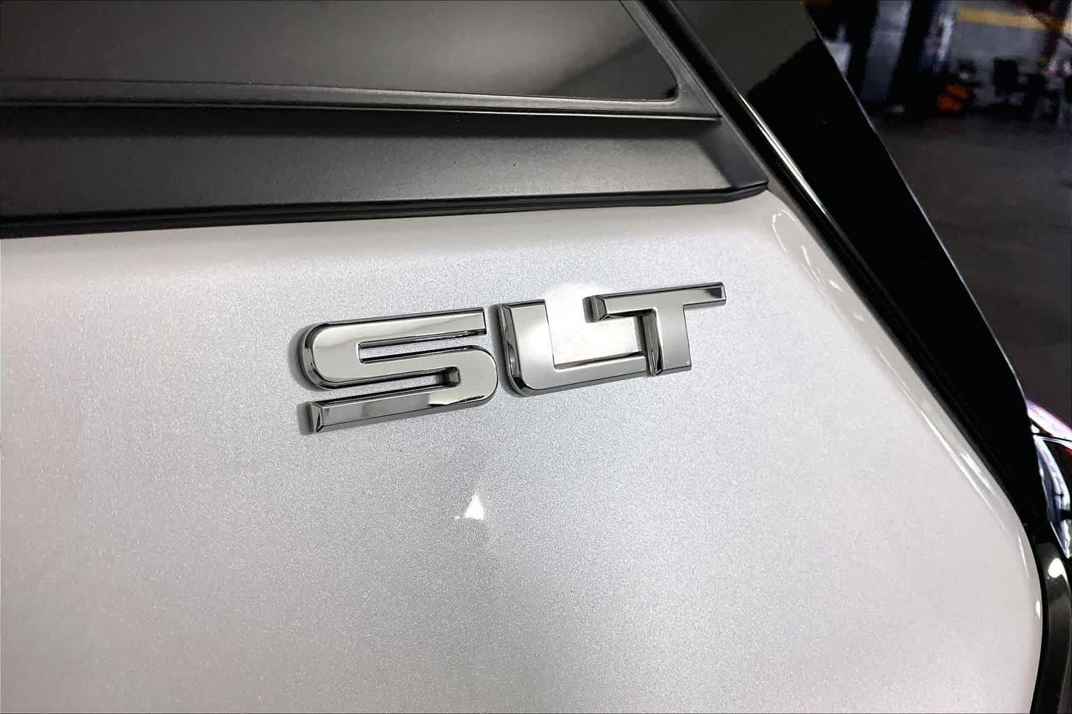Used 2021 GMC Terrain SLT FWD image 10