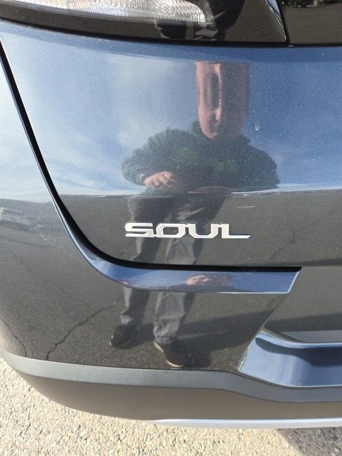 Certified 2023 Kia Soul S image 21