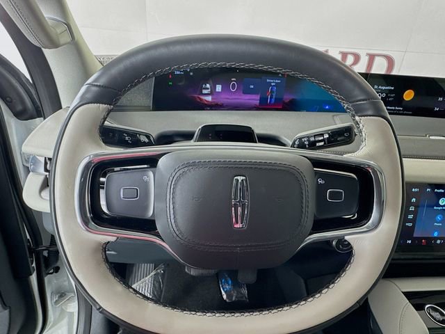 New 2025 Lincoln Navigator Reserve image 11