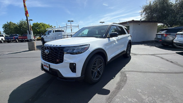 New 2026 Ford Explorer ST w/ Sun And Sound Package