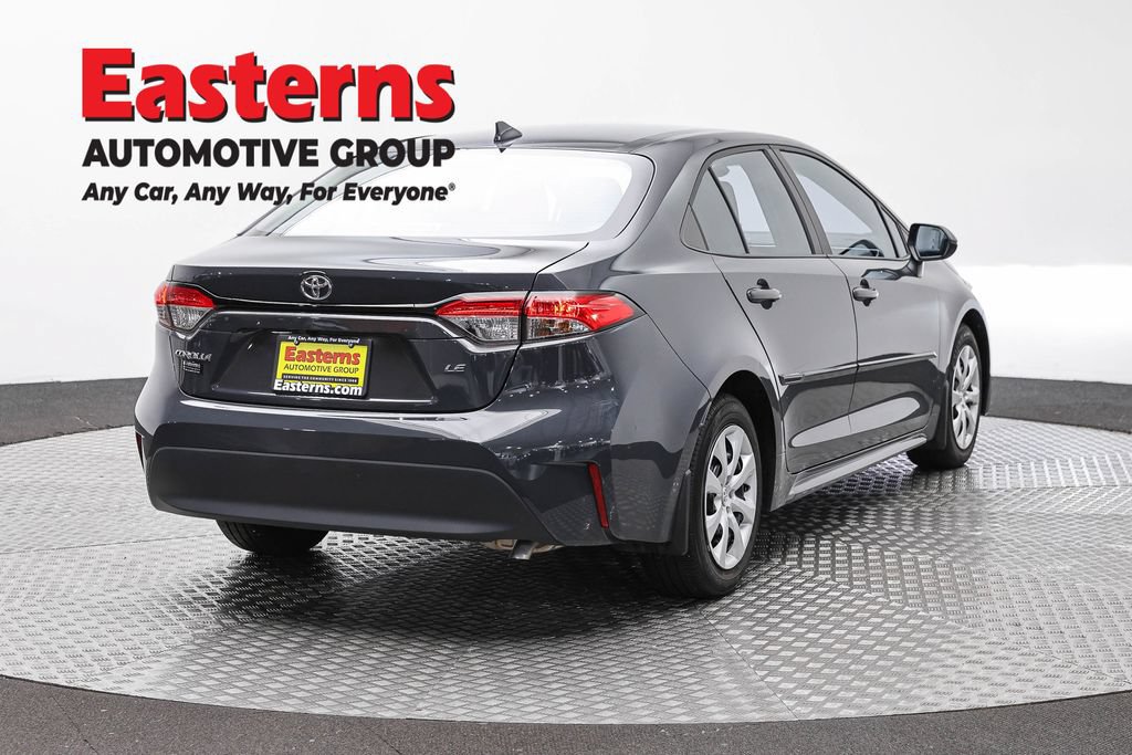 Used 2025 Toyota Corolla LE FWD image 5