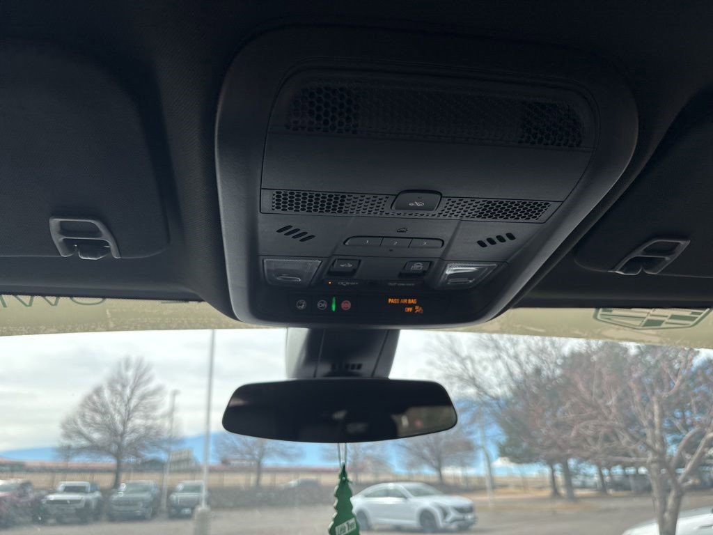 Certified 2022 Cadillac XT5 Sportv w/ LPO, ONYX Package image 14