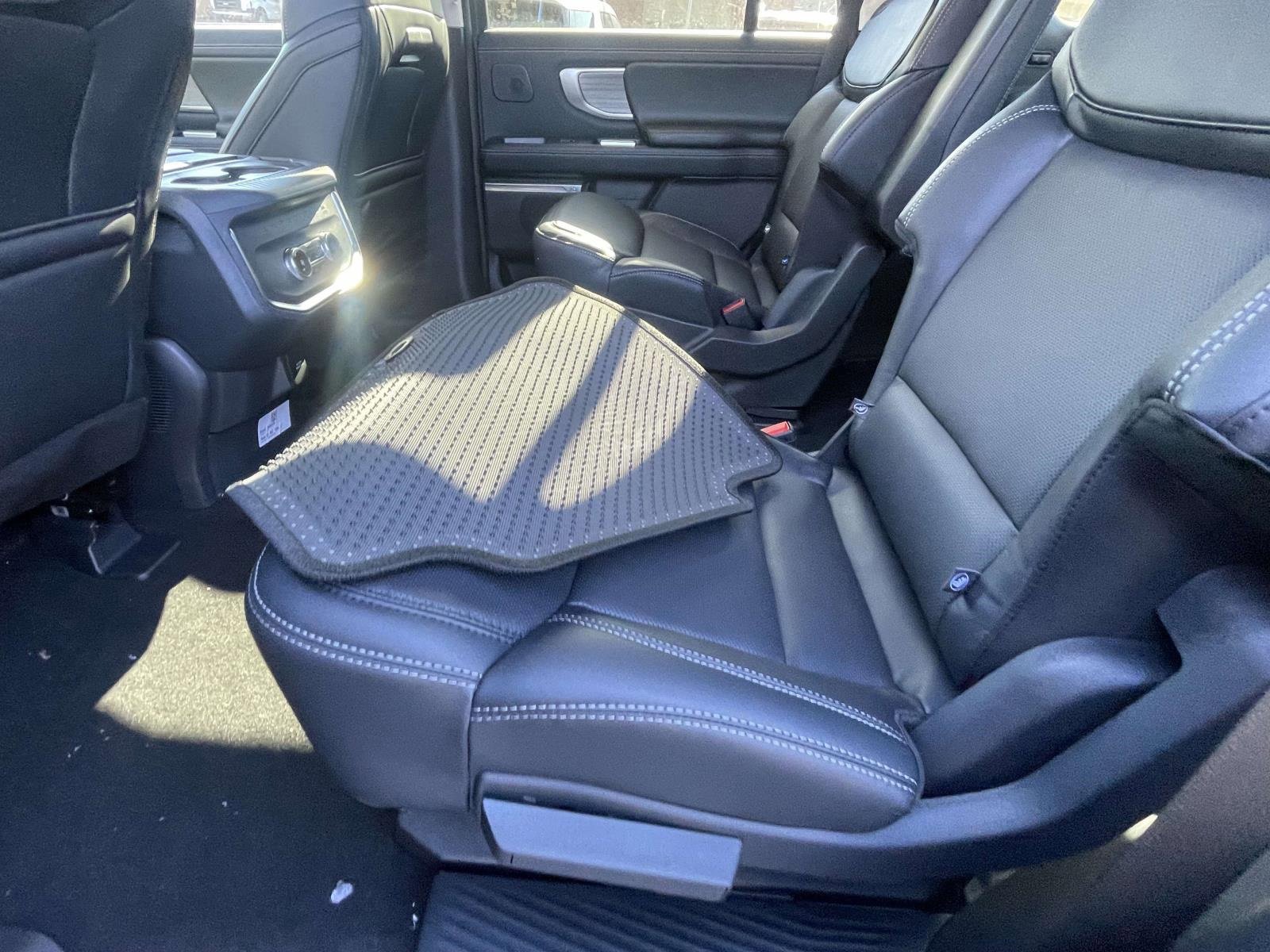 New 2026 Ford Expedition Platinum w/ Driver's Package image 8