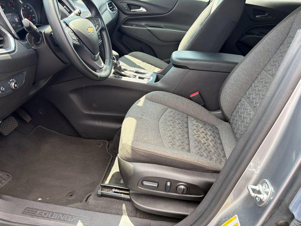 Used 2024 Chevrolet Equinox LT AWD/4WD image 17