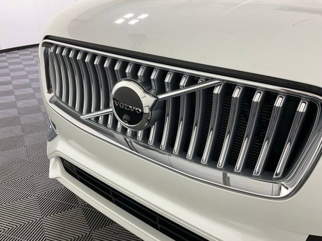 Used 2024 Volvo XC90 B6 Plus w/ Protection Package Premier AWD/4WD image 9