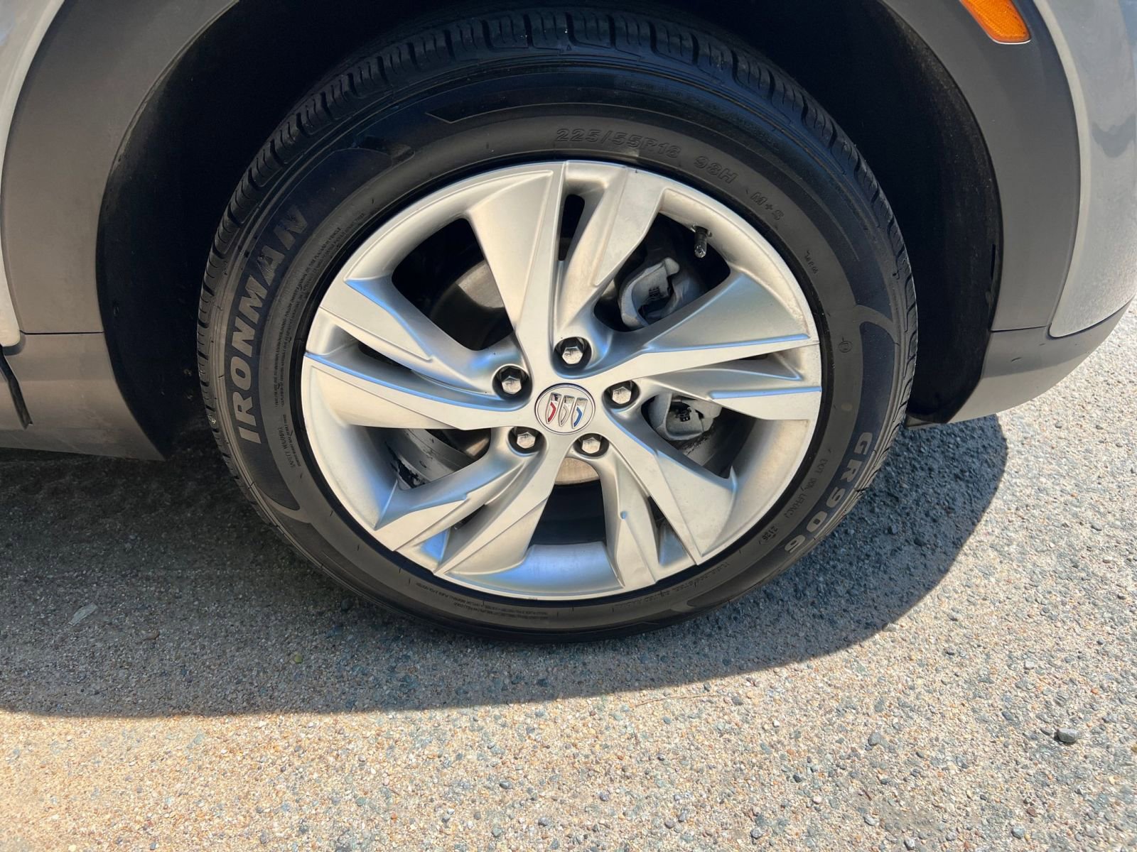 Used 2025 Buick Encore GX Preferred FWD image 29