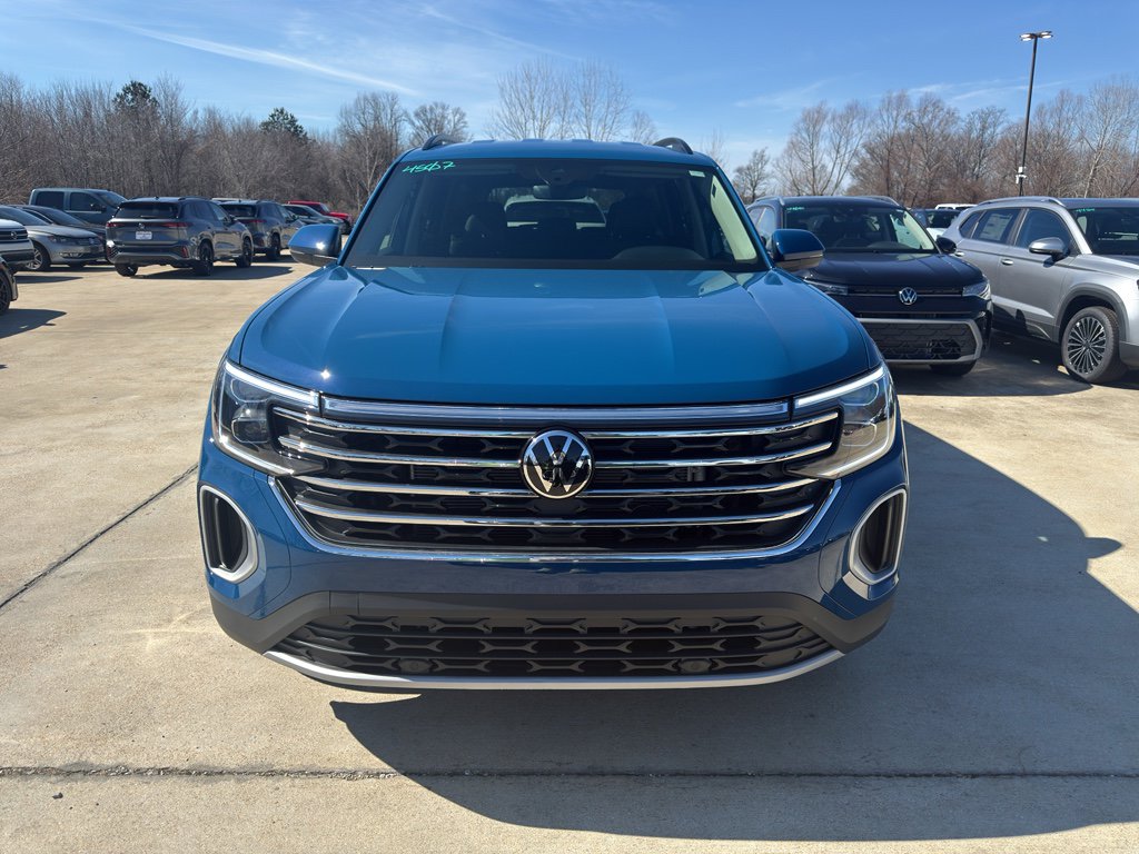 New 2026 Volkswagen Atlas SE FWD image 2