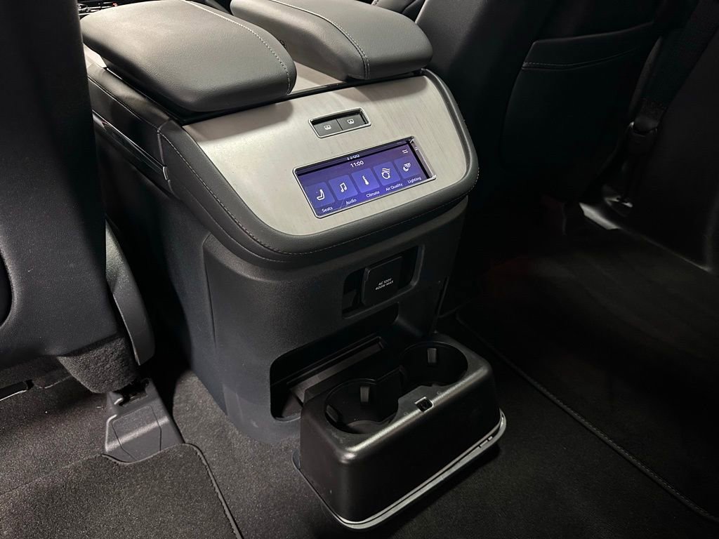 Used 2025 Lincoln Navigator Reserve image 50