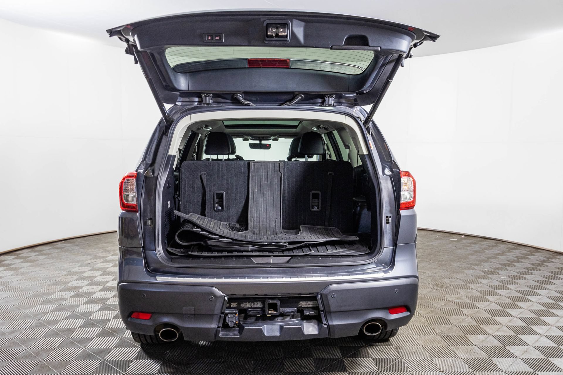 Used 2021 Subaru Ascent Limited w/ Technology Package AWD/4WD image 42