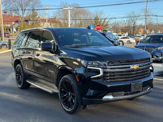 Used 2022 Chevrolet Tahoe LT w/ LT Signature Plus Package image 3