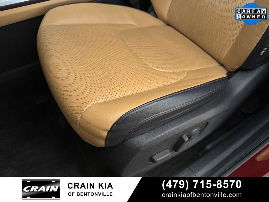 Used 2022 Kia Carnival LX image 25