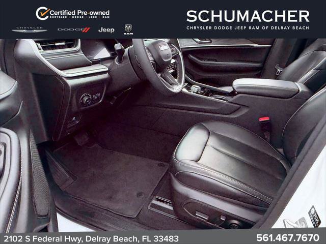 Certified 2023 Jeep Grand Cherokee Limited AWD/4WD image 12