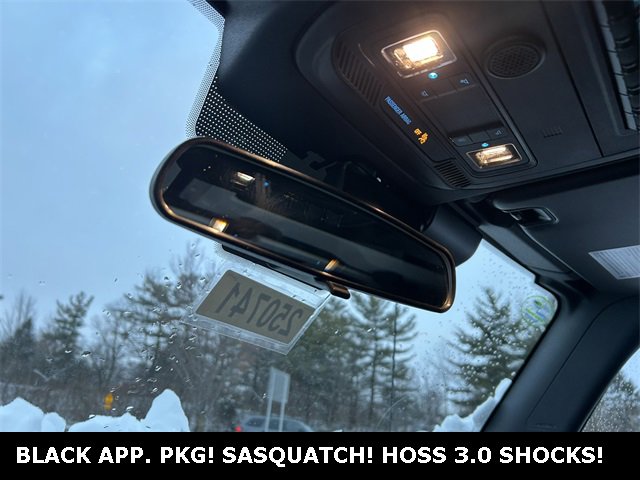 New 2025 Ford Bronco Badlands w/ Sasquatch Package image 18