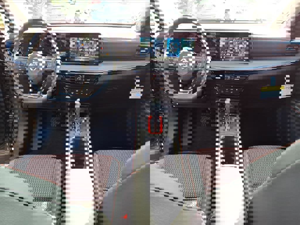 New 2026 Nissan Kicks SR image 6