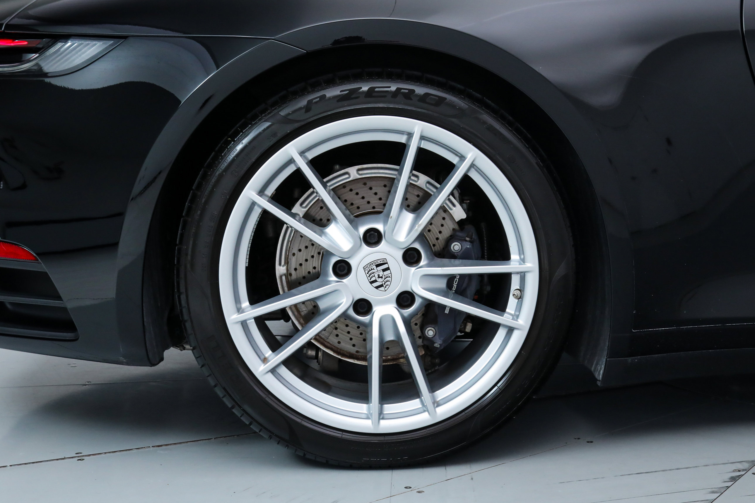 Used 2022 Porsche 911 Carrera image 36