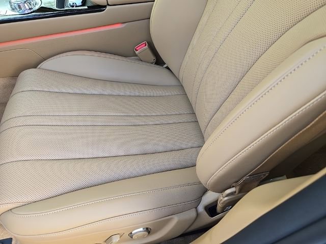 Used 2025 Genesis G80 2.5T image 16