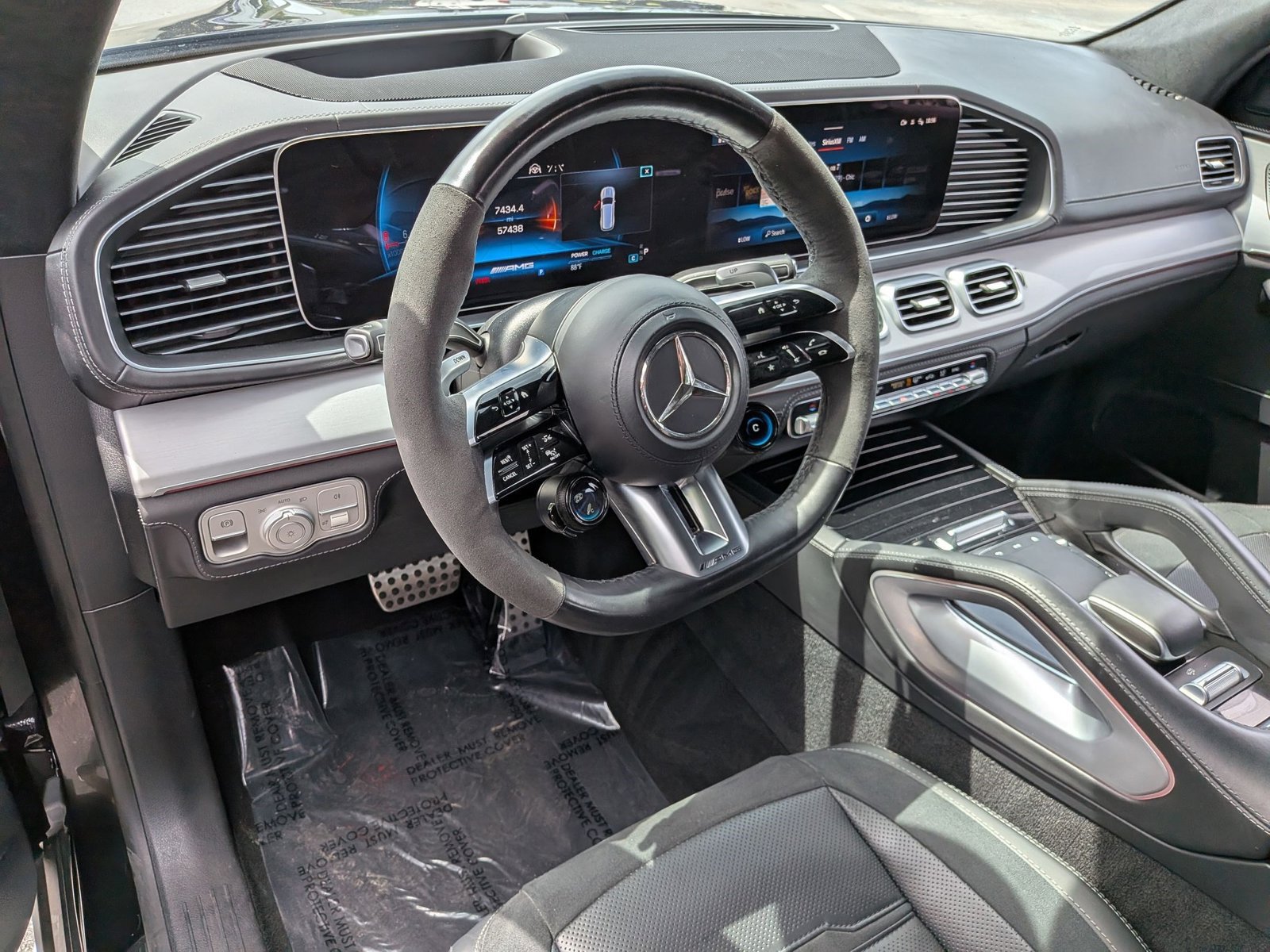 Used 2024 Mercedes-Benz GLS 63 AMG 4MATIC image 4
