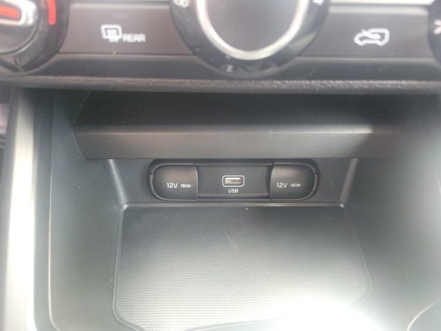 Used 2022 Kia Soul LX w/ Technology Package image 25