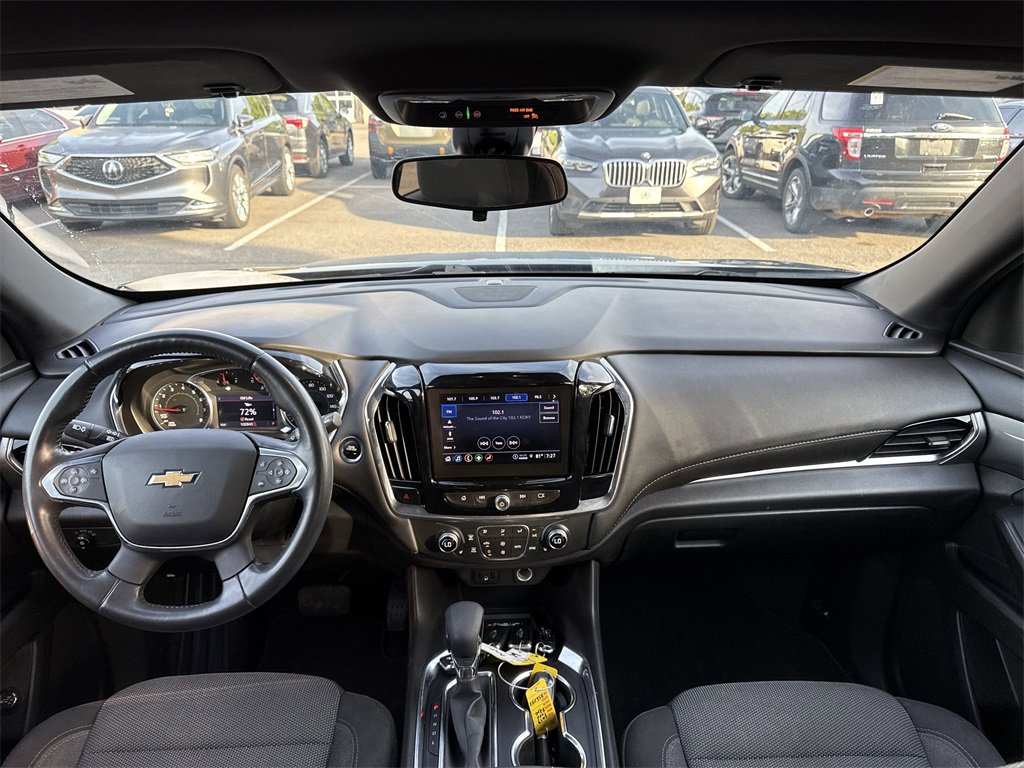 Used 2022 Chevrolet Traverse LT image 24