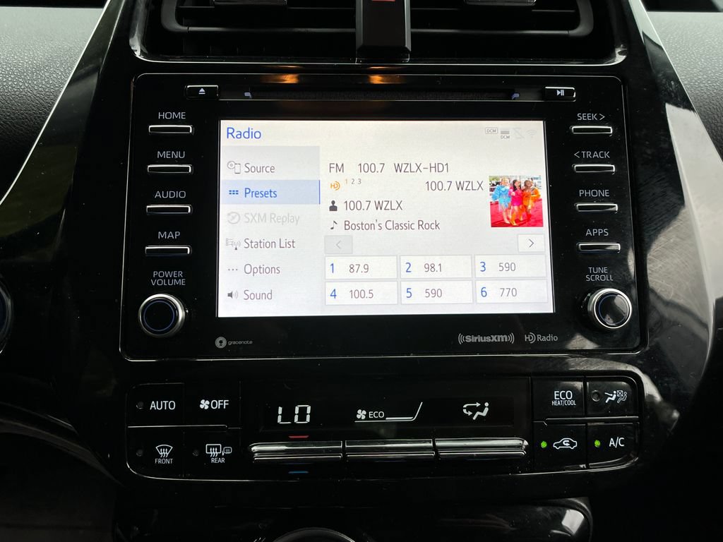 Certified 2021 Toyota Prius Prime LE FWD image 17