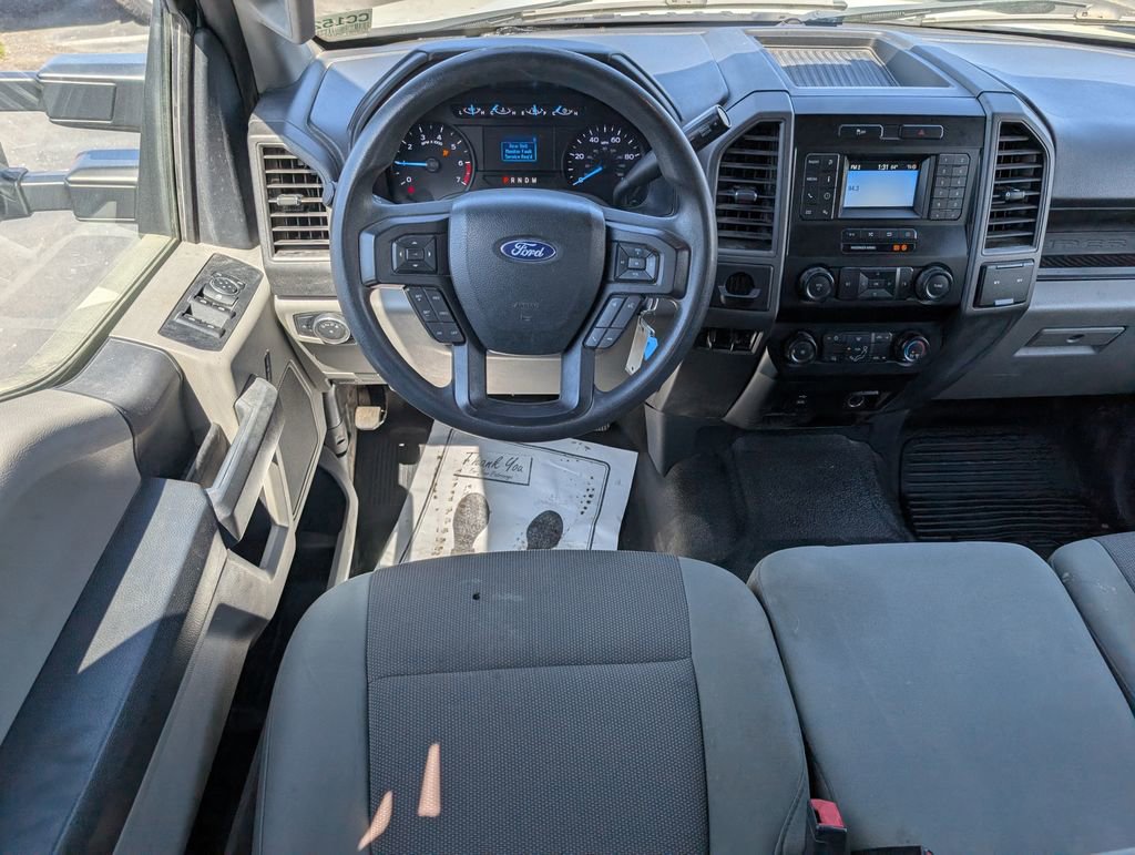 Used 2022 Ford F250 XL w/ Power Equipment Group image 8