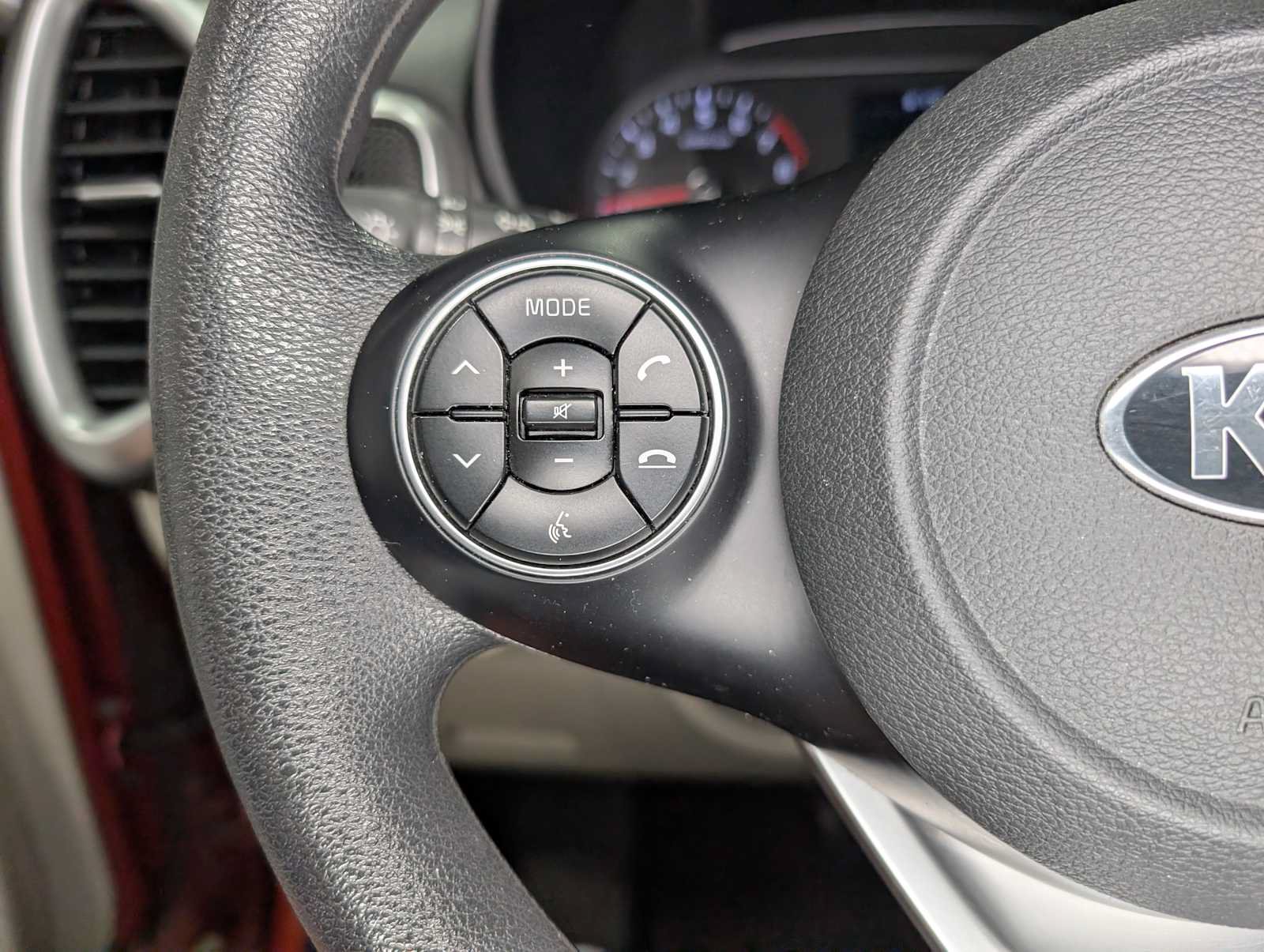 Certified 2021 Kia Soul LX FWD image 32