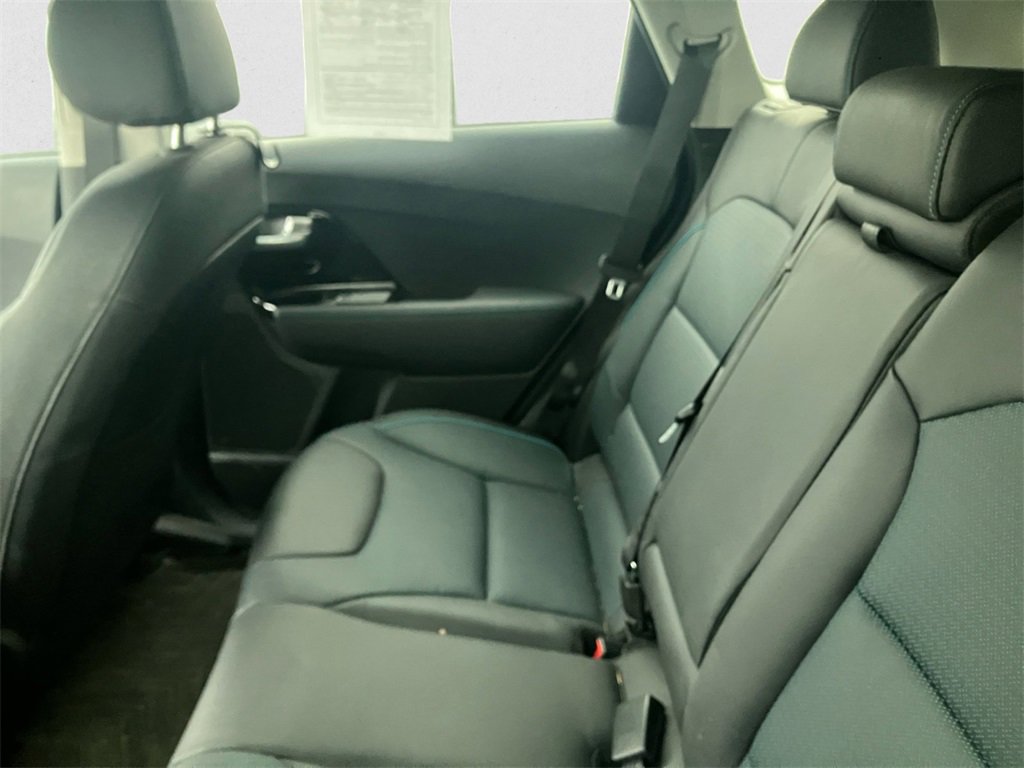Used 2019 Kia Niro EX Premium w/ Cold Weather Package 1.0 image 8