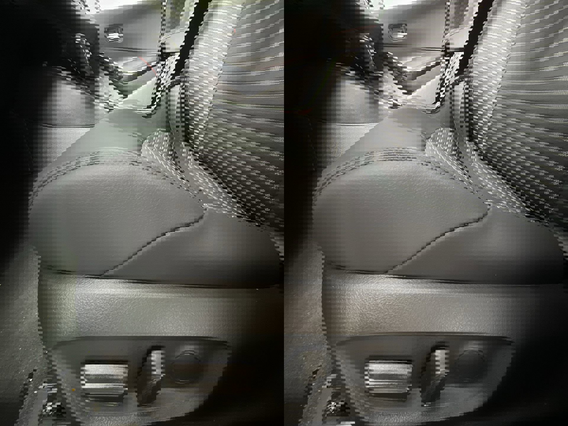 New 2024 Toyota Corolla XSE image 14