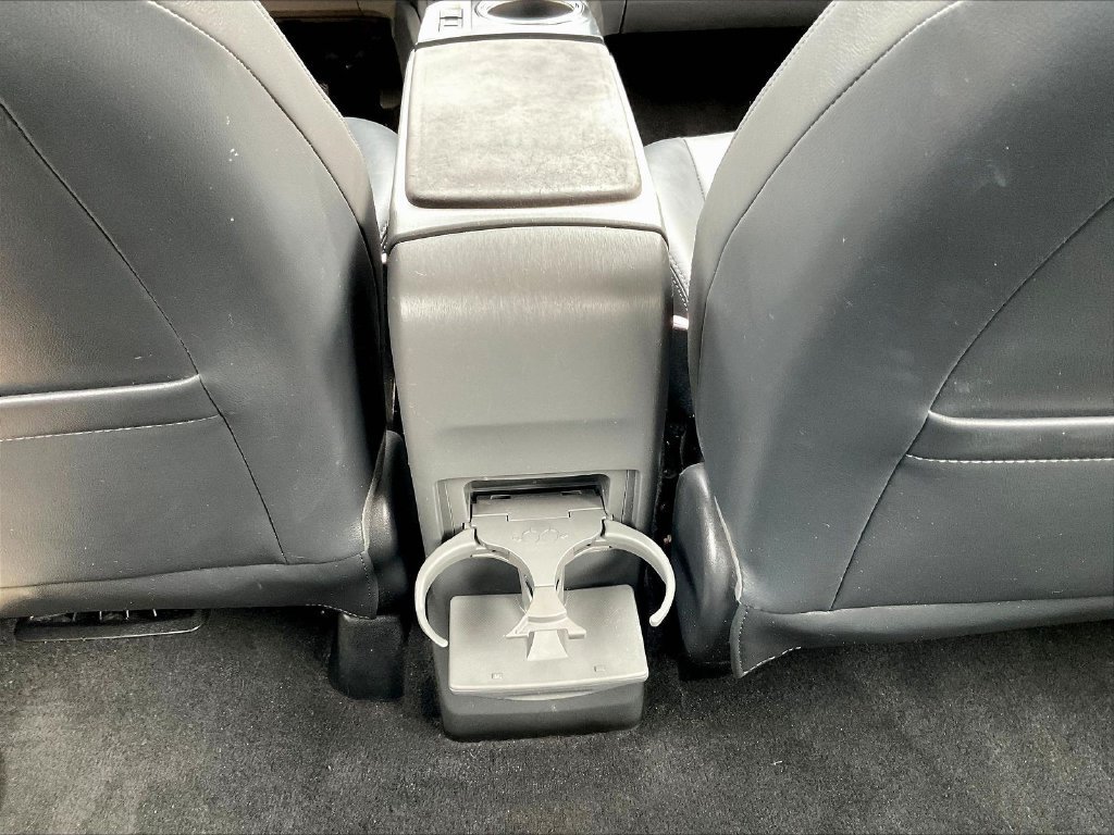 Used 2014 Toyota Prius V Five FWD image 10
