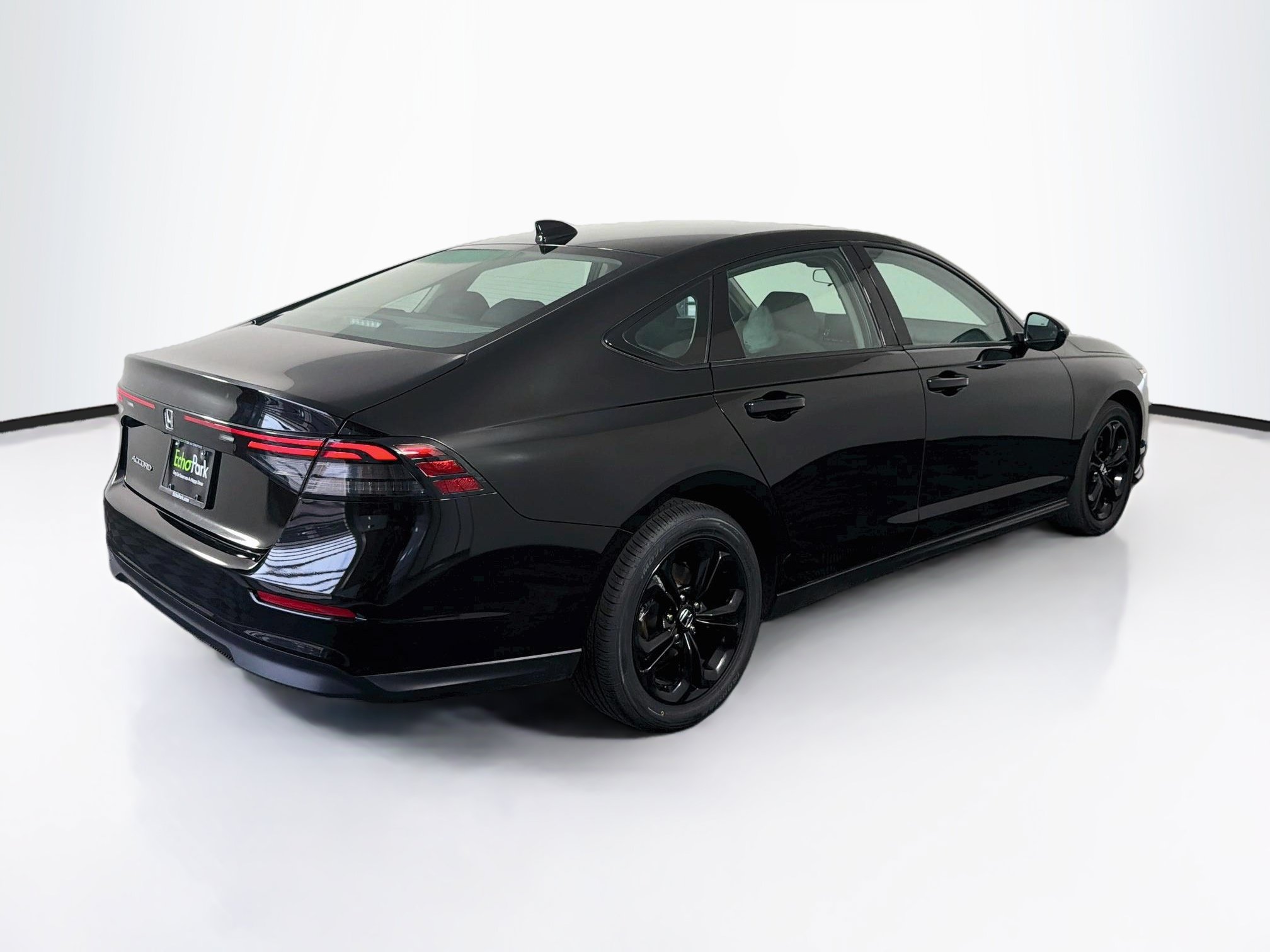 Used 2025 Honda Accord SE image 9