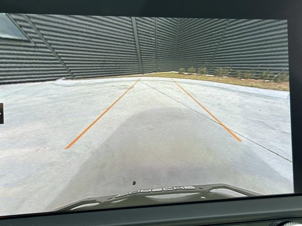 Certified 2025 Porsche Macan image 28