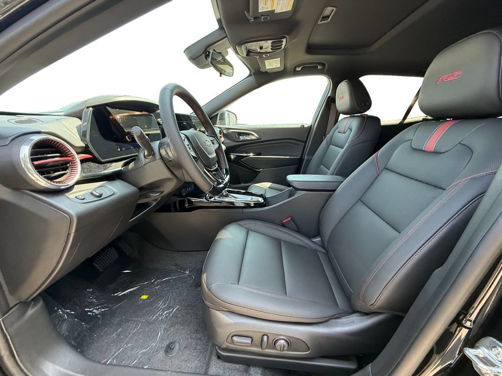 New 2026 Chevrolet Trax RS w/ Sunroof Package FWD image 9