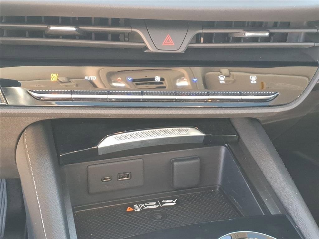 Certified 2024 Buick Envision Avenir image 19