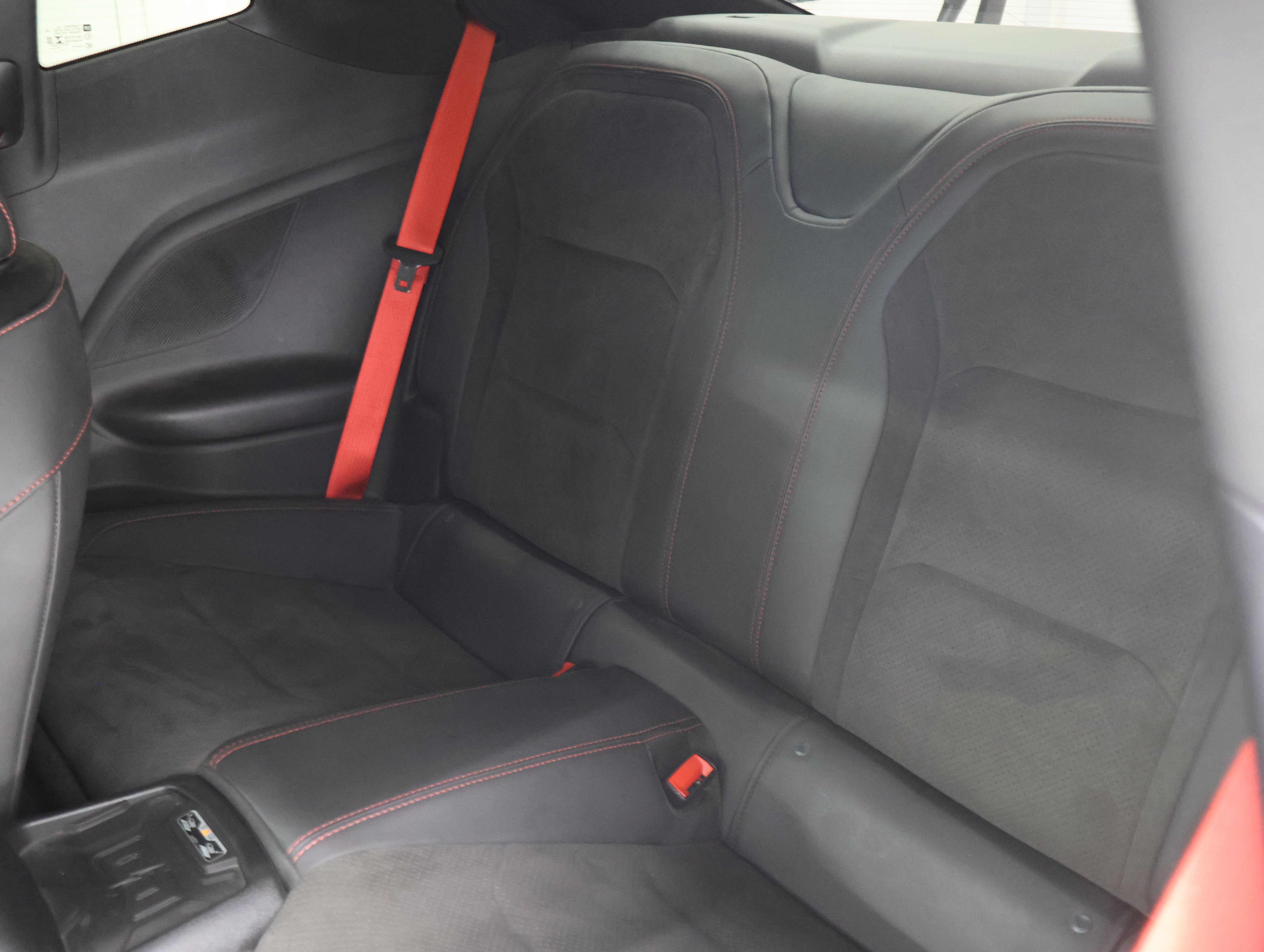 Used 2020 Chevrolet Camaro ZL1 RWD image 9